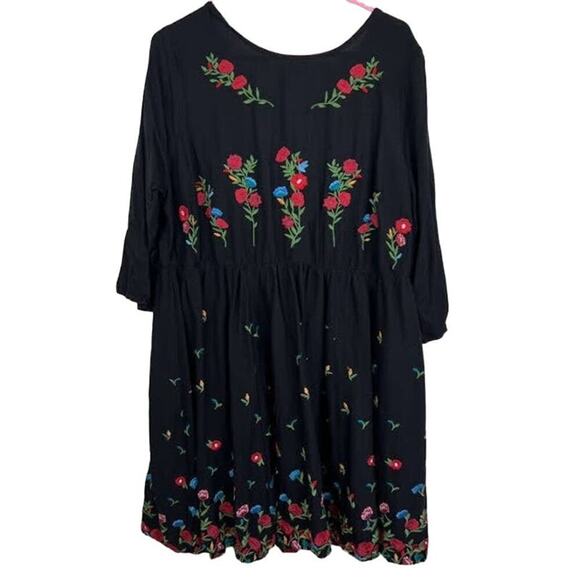 Torrid Black Embroidered Floral Challis Skater Dress womens plus size 2x - Picture 2 of 10